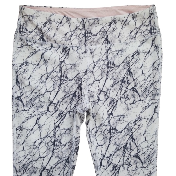 Marika Sport Marble Compression Capri Leggings Size Medium - Picture 2 of 7